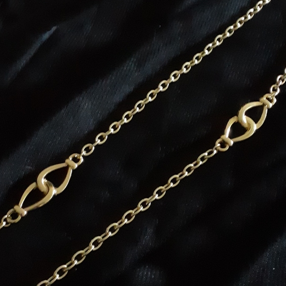 Lis Claiborne set of chain necklace and bangles - Picture 3 of 4